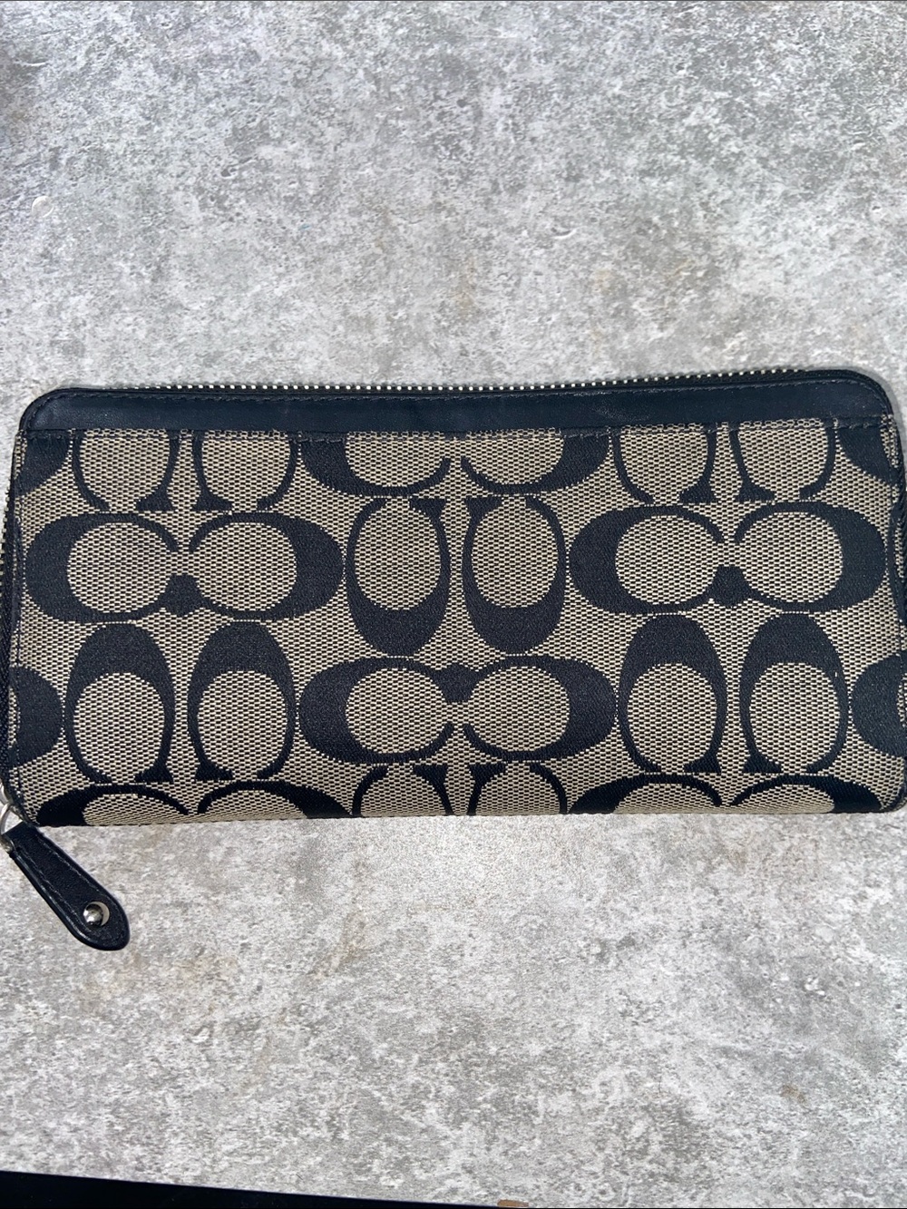 Coach Y2K Ashley SignatureWallet EUC - Picture 2 of 7